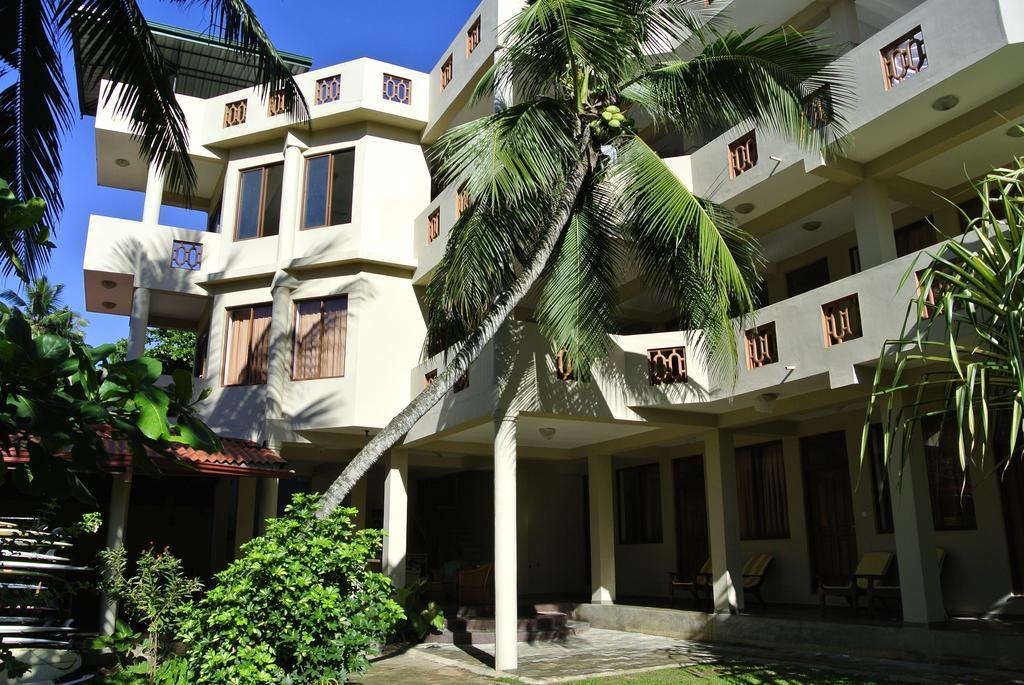 Surf Lanka Hotel Matara Luaran gambar
