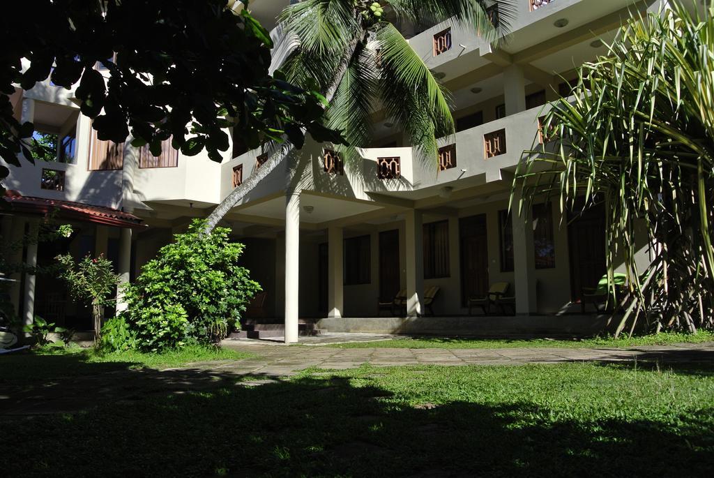 Surf Lanka Hotel Matara Luaran gambar